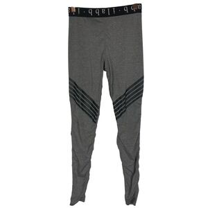 ilabb Women's Gray and Black Yoga Leggings Ruched Leg Detail Back Zipper Pocket